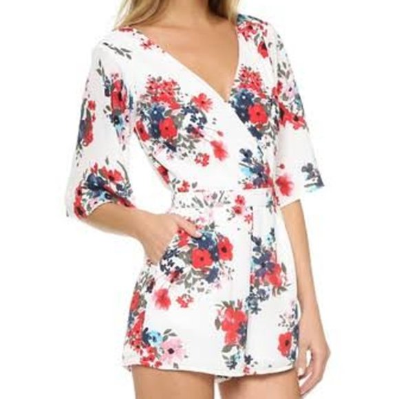 CUPCAKES & CASHMERE Kirei Romper PLAYSUIT Size 4 floral SILKY SOFT PREPPY BEACH - Picture 1 of 13